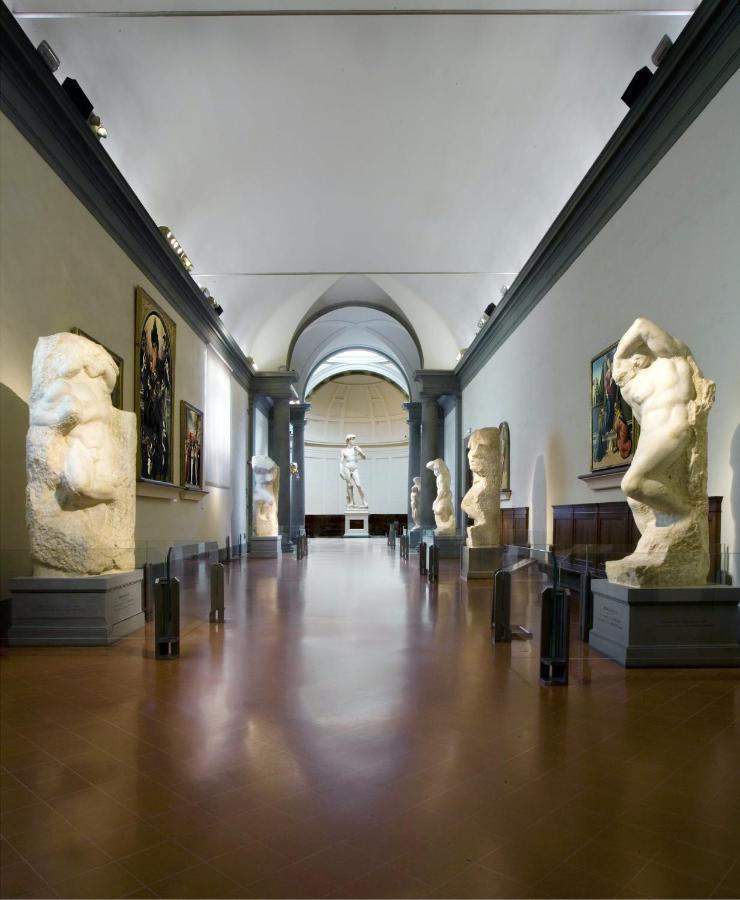 Historic Center Palace - Huge 4 Bedrooms Santa Croce Apartment - By LikehomeFlorenţa Exterior foto