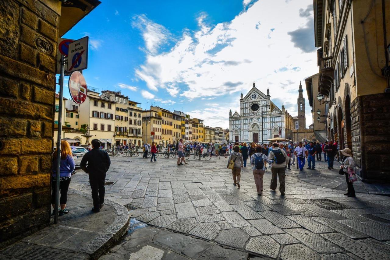 Historic Center Palace - Huge 4 Bedrooms Santa Croce Apartment - By LikehomeFlorenţa Exterior foto