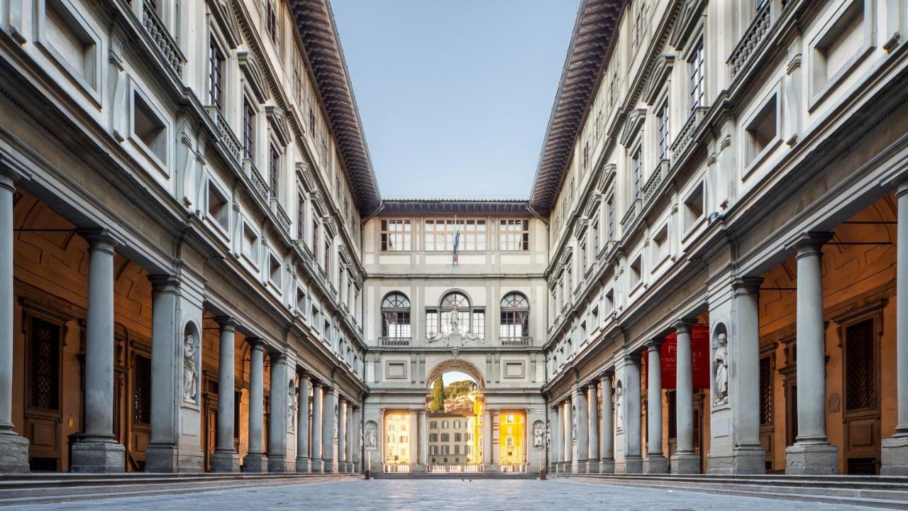 Historic Center Palace - Huge 4 Bedrooms Santa Croce Apartment - By LikehomeFlorenţa Exterior foto