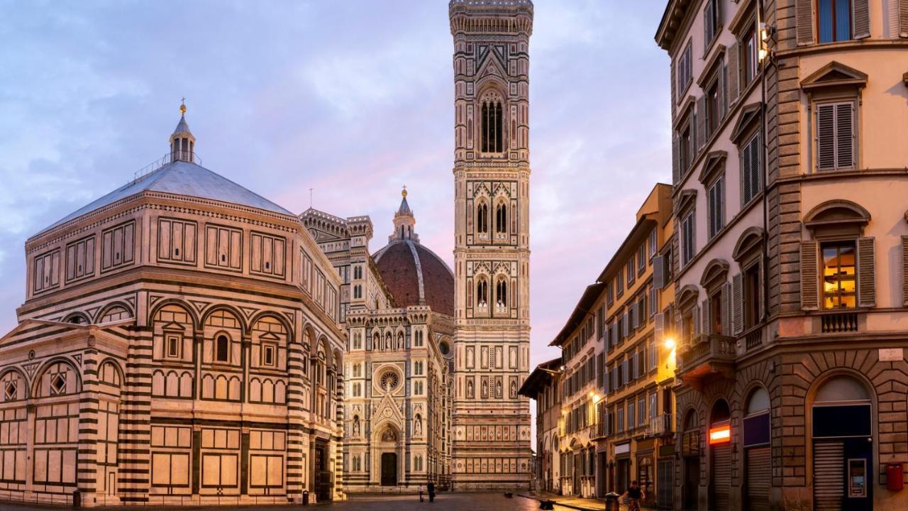 Historic Center Palace - Huge 4 Bedrooms Santa Croce Apartment - By LikehomeFlorenţa Exterior foto