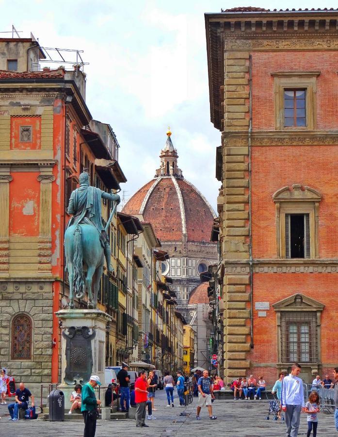 Historic Center Palace - Huge 4 Bedrooms Santa Croce Apartment - By LikehomeFlorenţa Exterior foto